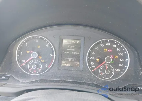 2010 Volkswagen Jetta Tdi z USA, uszkodzony, nr VIN 3VWRL7AJXAM027667